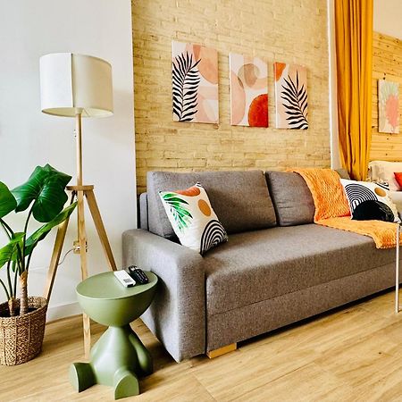 Beautiful Flat Next The Beach Valencia Exterior photo