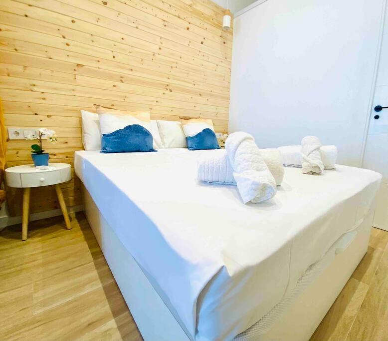Beautiful Flat Next The Beach Valencia Exterior photo