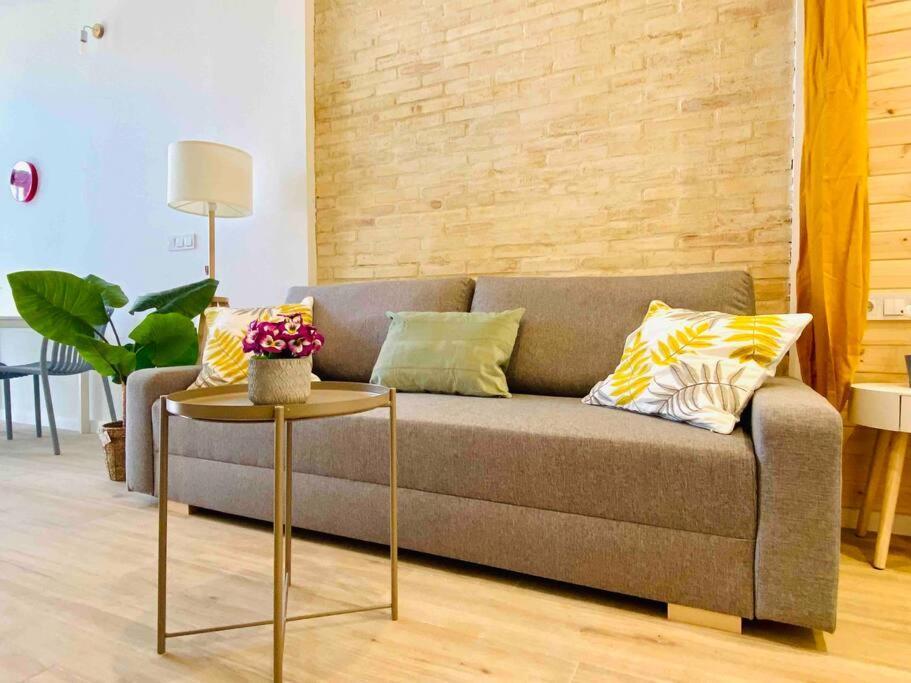Beautiful Flat Next The Beach Valencia Exterior photo