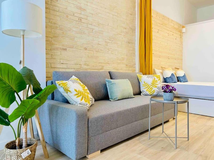 Beautiful Flat Next The Beach Valencia Exterior photo